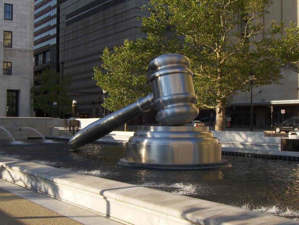 Gavel, GLCT