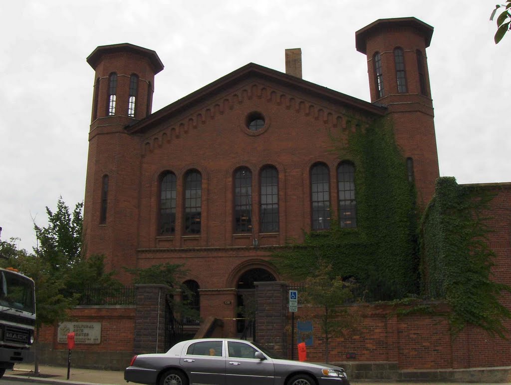 Cultural Arts Center, GLCT
