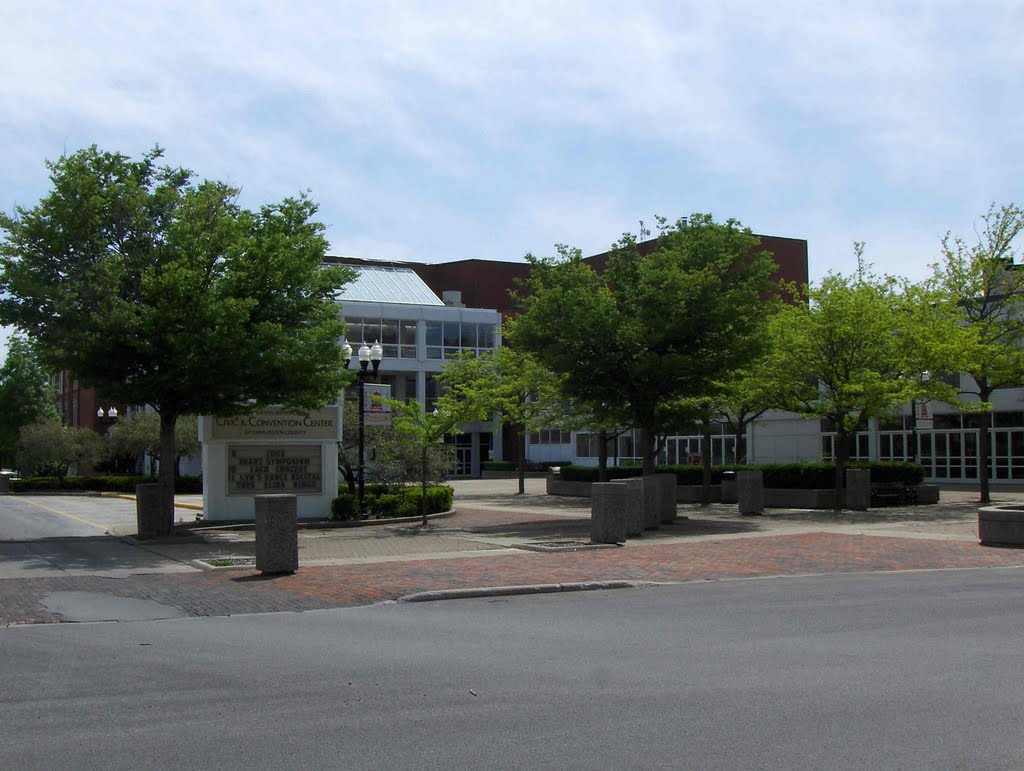 Veterans Memorial Civic and Convention Center/Crouse Performance Hall, GLCT