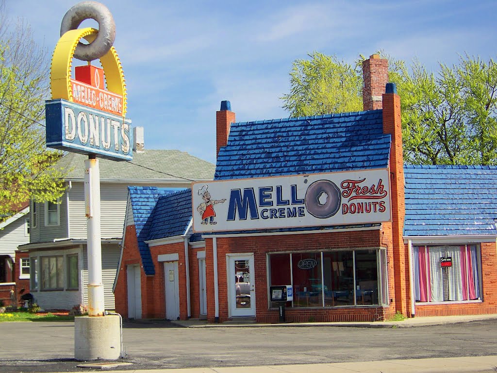 Mell-O-Creme Donuts, Lima, Ohio