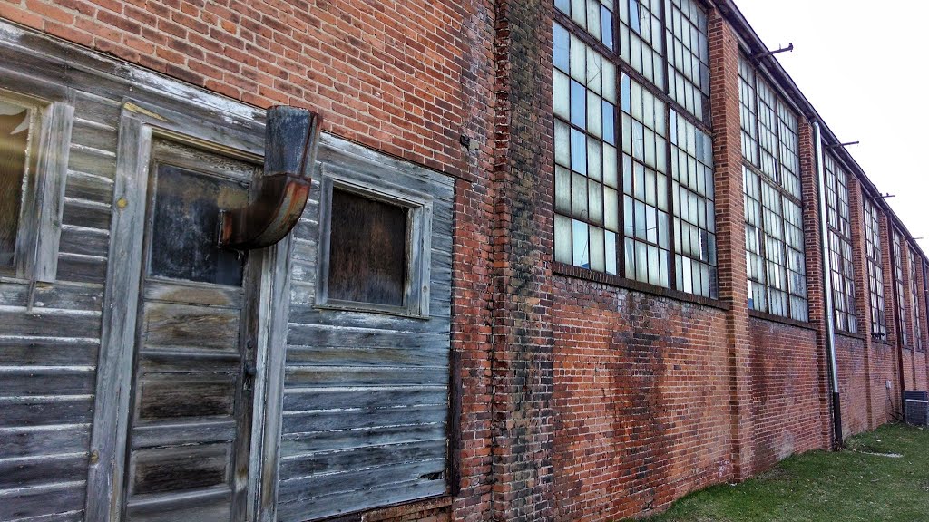 Back of Yacht Club Building