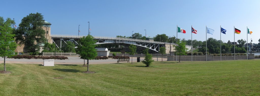 Charles Berry Bridge