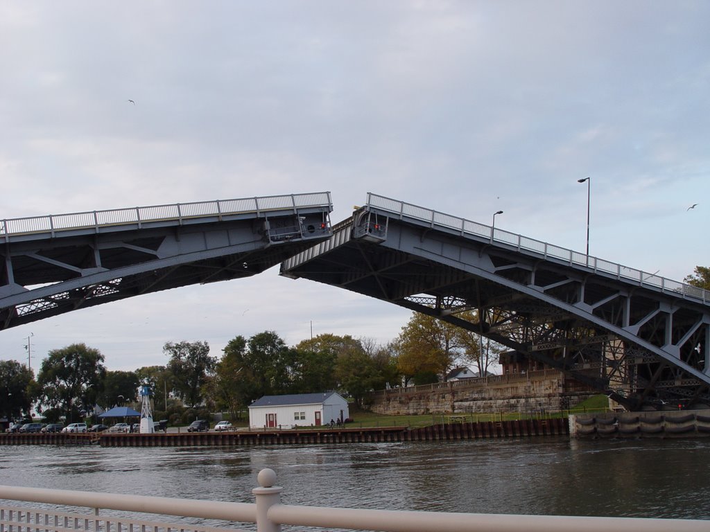 Charles Berry lift Bridge