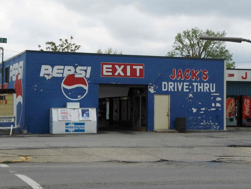 Jacks Drive-Thru, GLCT