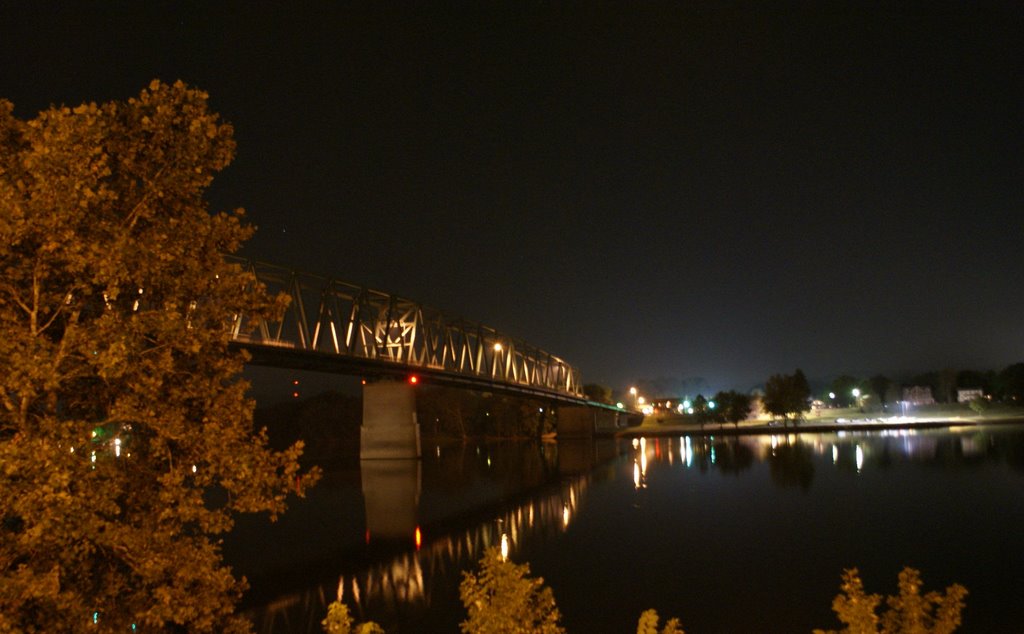 Williamstown Bridge at night