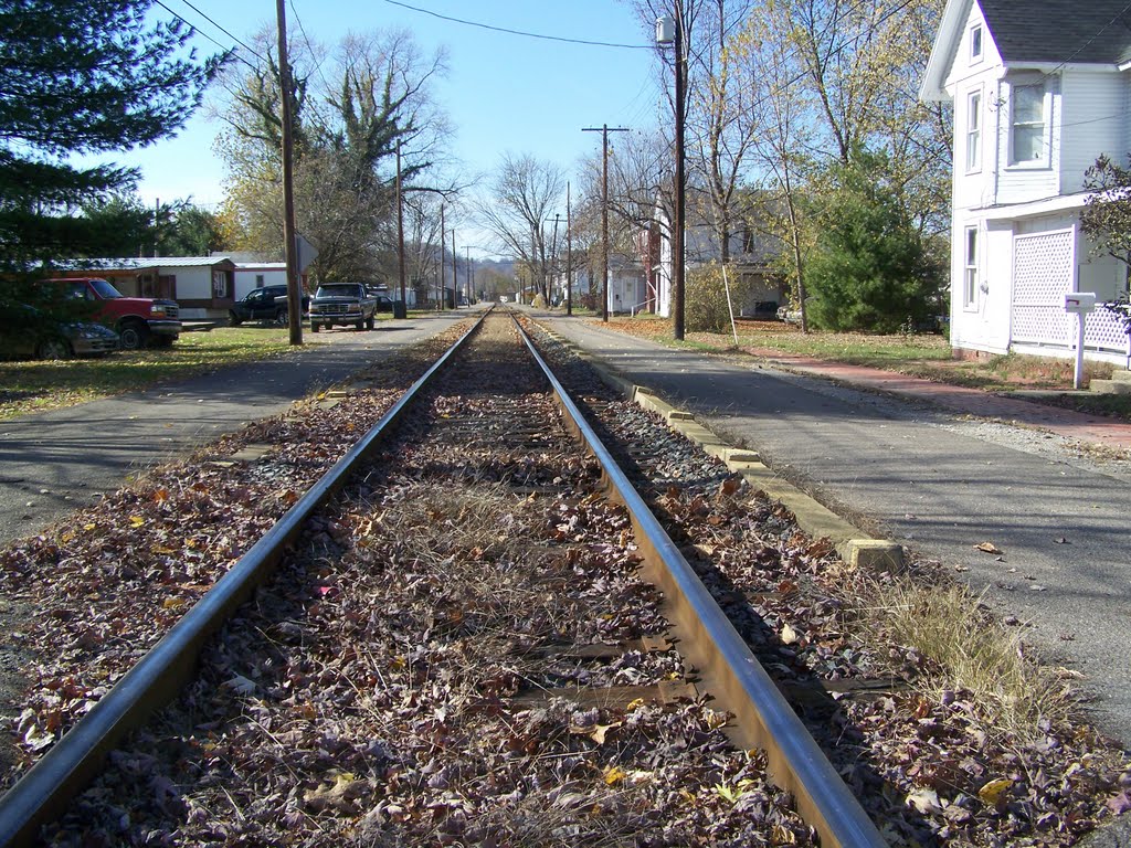 West 2nd Street, Williamstown, WV