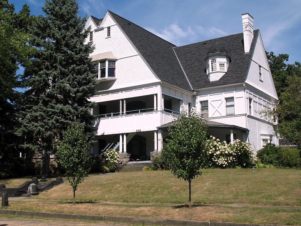 J.F. Pocock House, 308 4th St. NE, Fourth Street Historic District, Massillon, OH