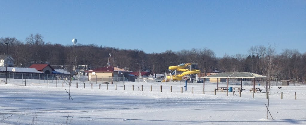 Hiawatha Park and Community Pool