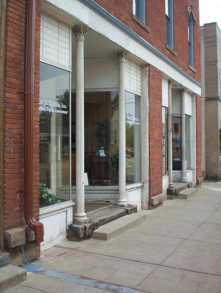 W. Vine St.