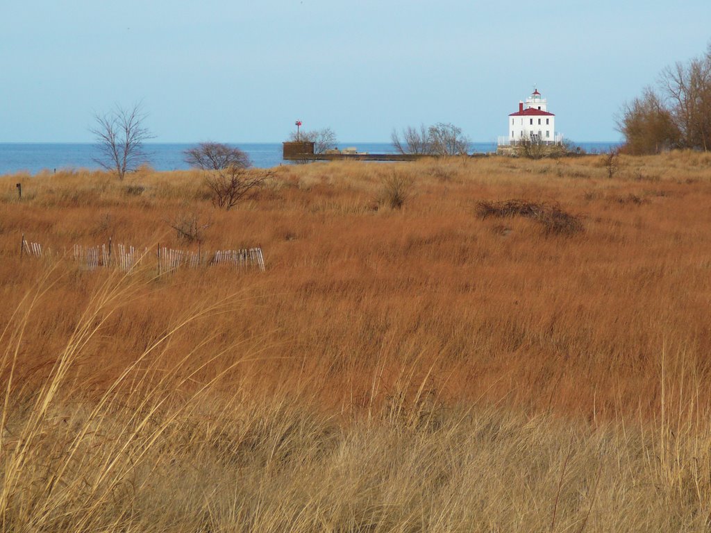 Mentor Headlands Dunes, Fairport Harbor Lighthouse