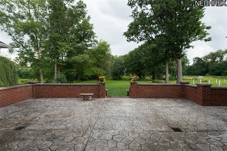 Great Courtyard! Often see Deer wildlife is active here!