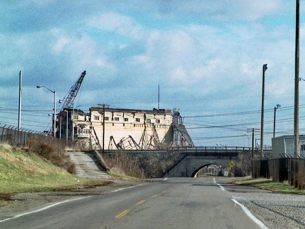 1989, Tate station destruction