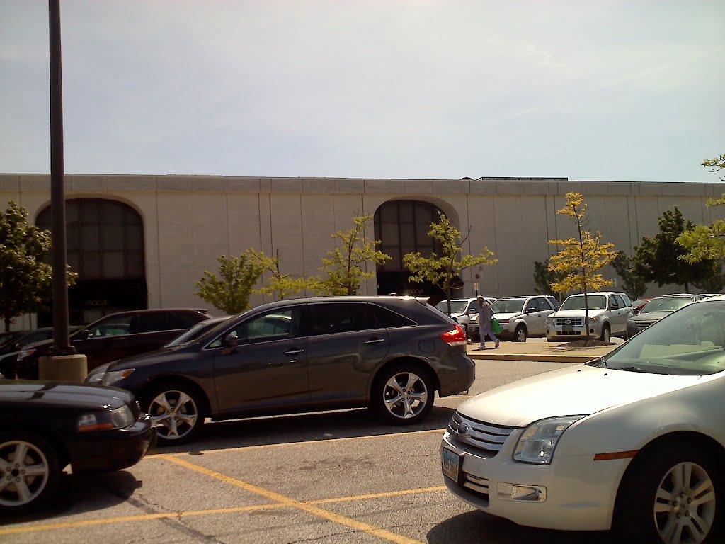 Former Kaufmanns (North Olmsted, Ohio)