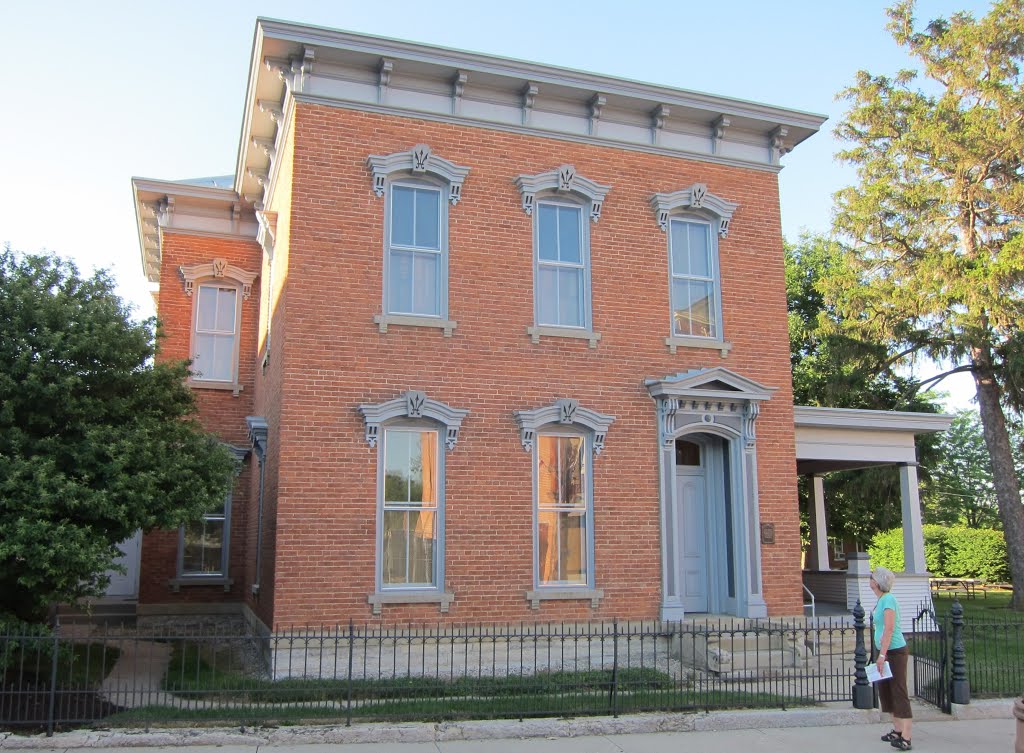 Italianate house expertly restored