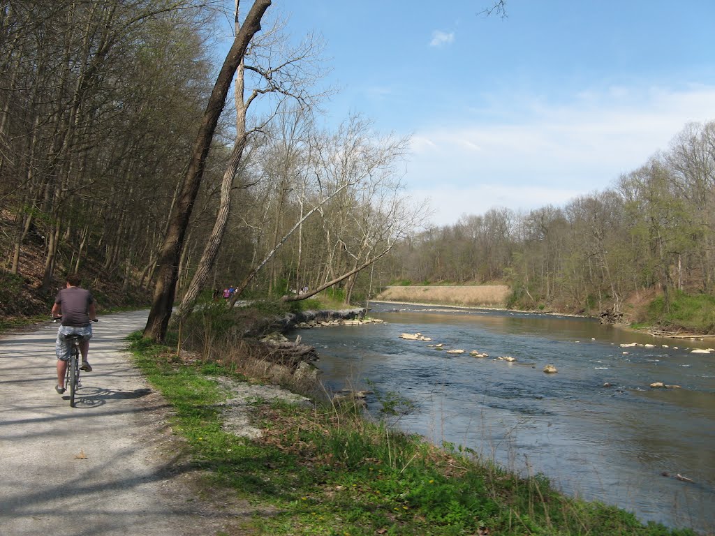 Cuyahoga River and towpath trail, near Peninsula, Cuyahoga Valley National Park, Ohio