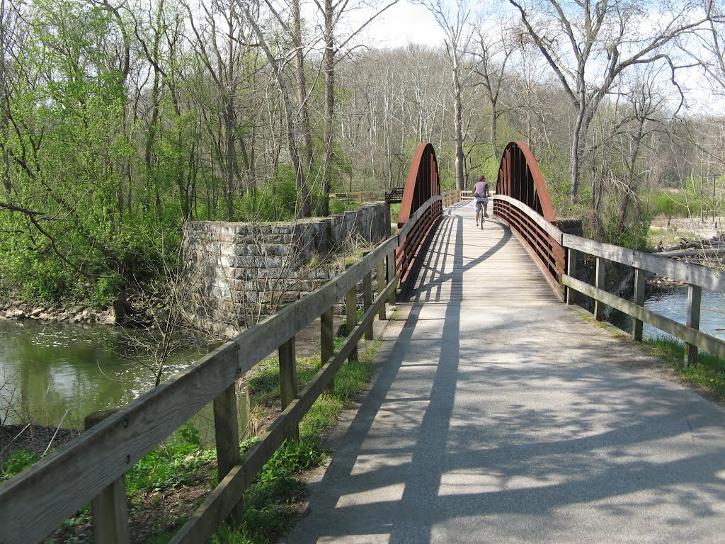 towpath trail bridge and remains of Ohio and Erie Canal aqueduct over Cuyahoga River at Peninsula, Ohio