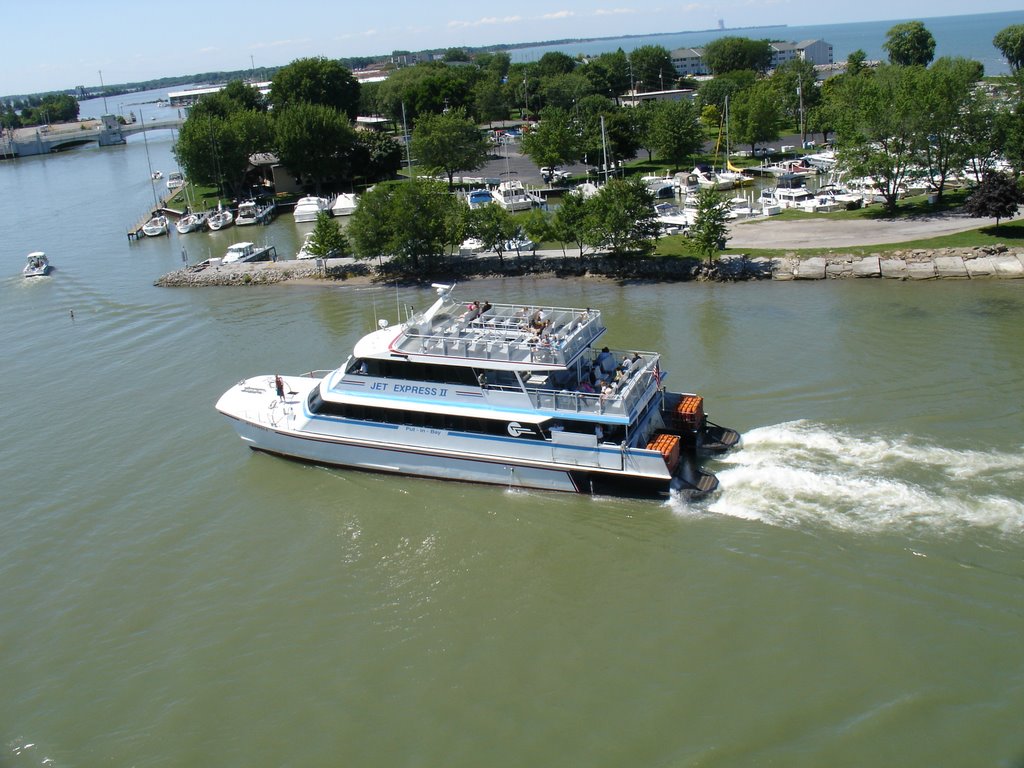 Port Clinton, Yacht Club/Jet Express