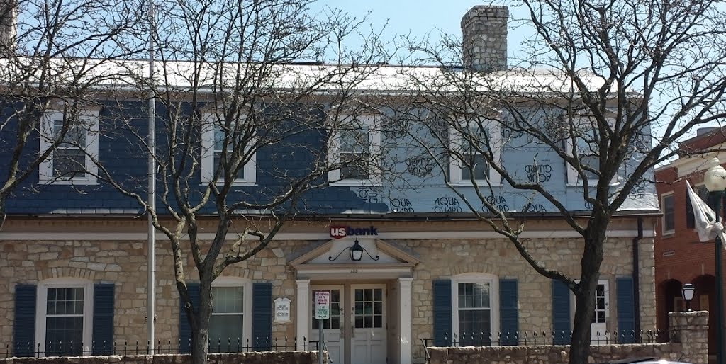 U.S. Bank - Worthington Office. Roof work.
