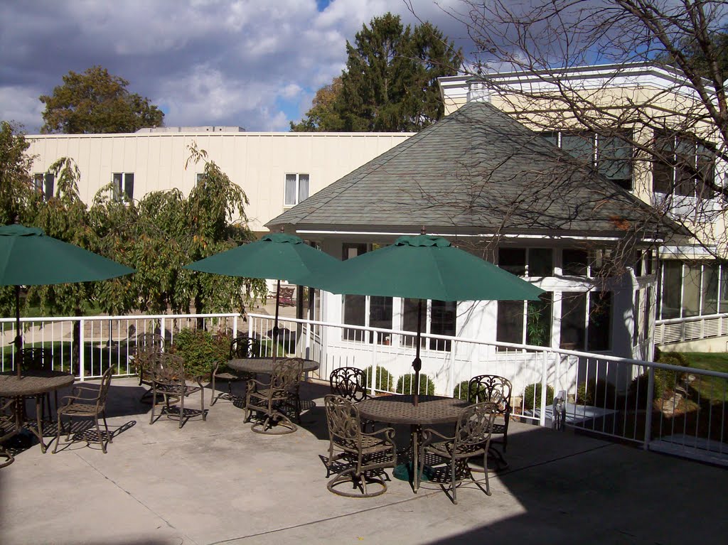 Wesley Glen Retirement Community-Patio