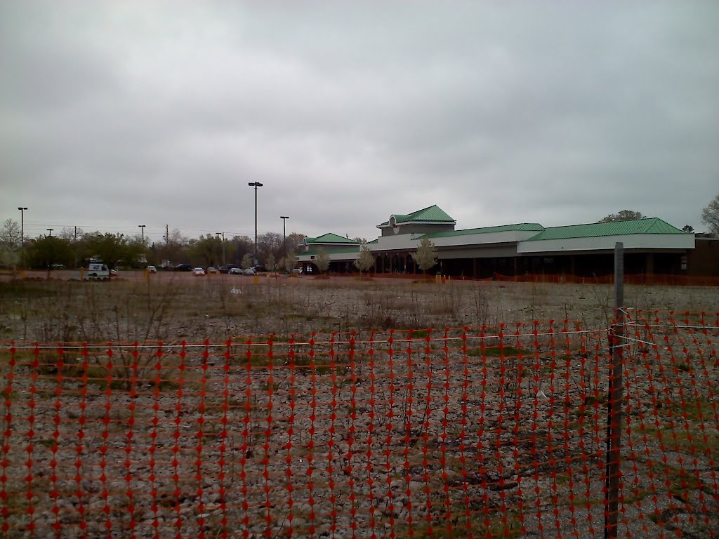 Former Rini-Rego at the Rockport Shopping Center (Rocky River, Ohio)