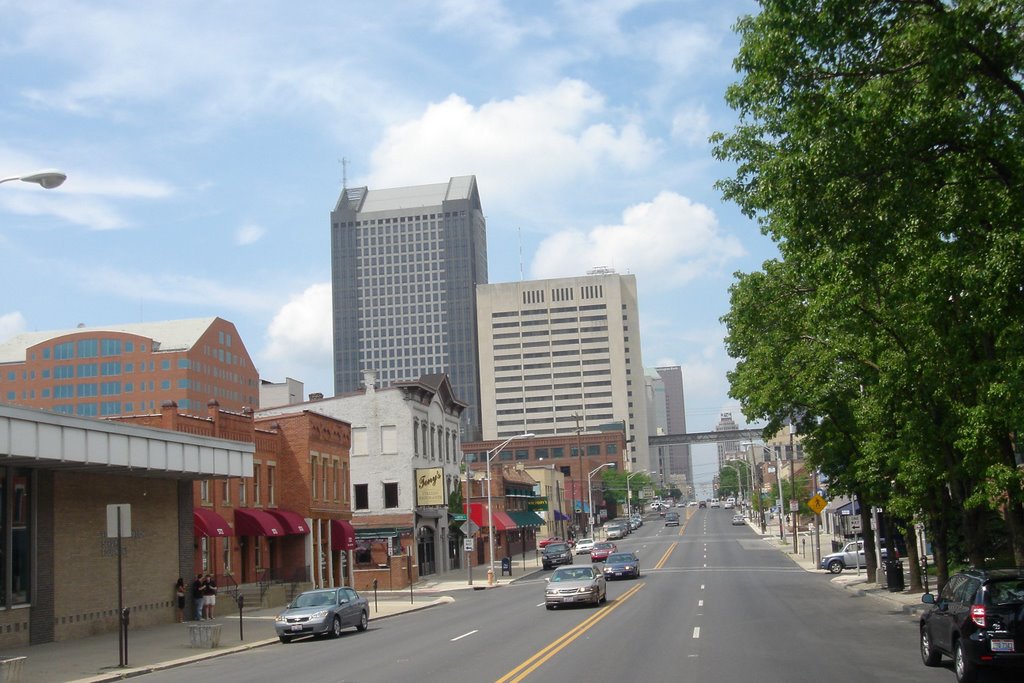 Columbus OH downdown on US23 Beck St