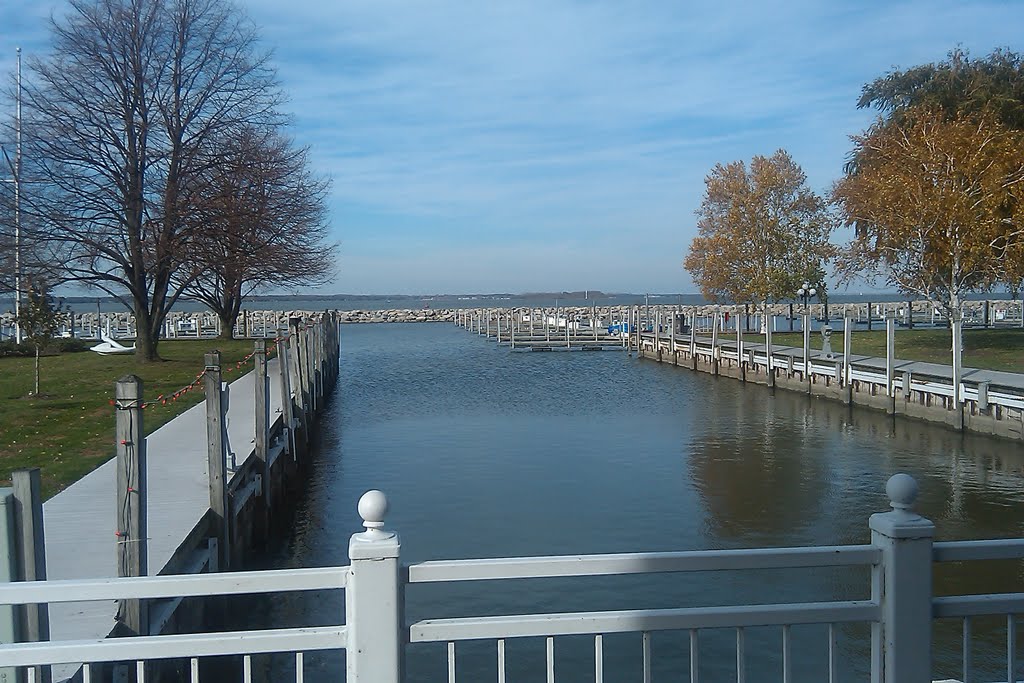Sandusky Yacht Club Boat Well