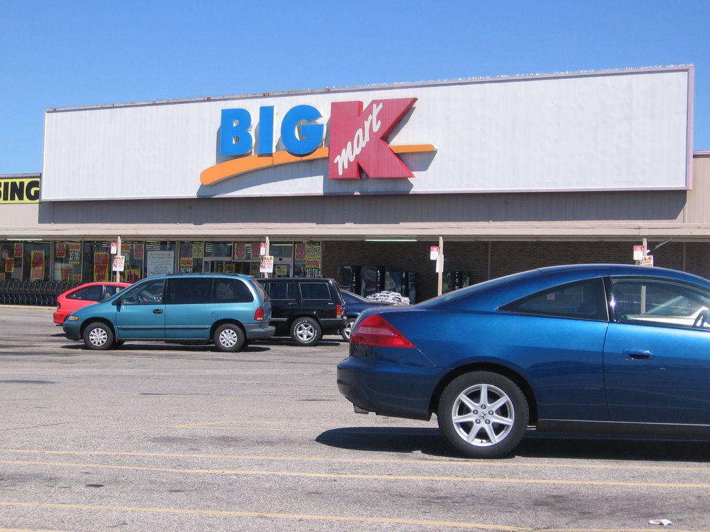 closed Kmart on Central Avenue