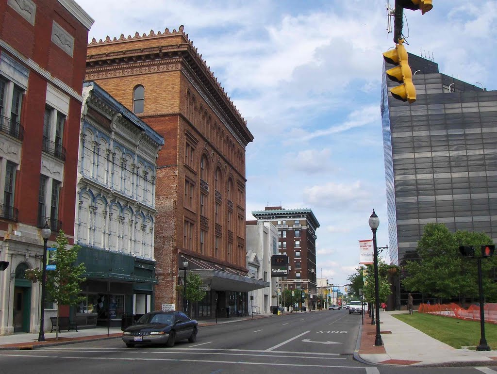 West Main Street, GLCT