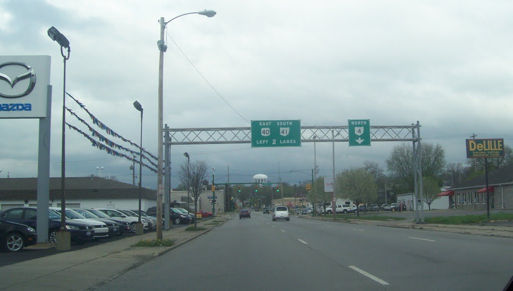 OH-4 Northbound splits off of US-40 Eastbound & OH-41 Southbound near Water St 04/24/2011