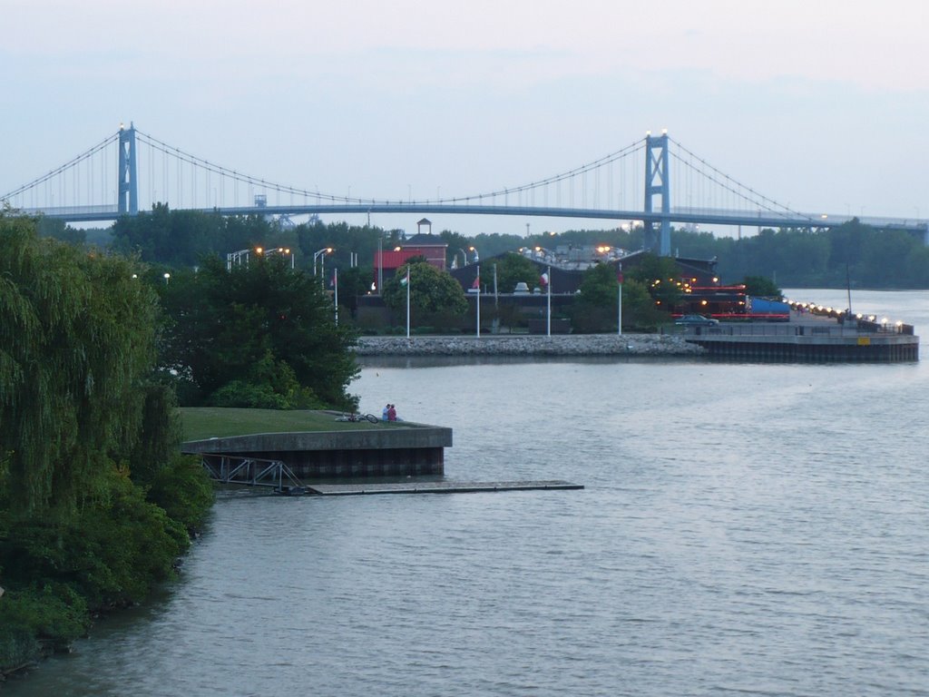 Toledo docks upstream