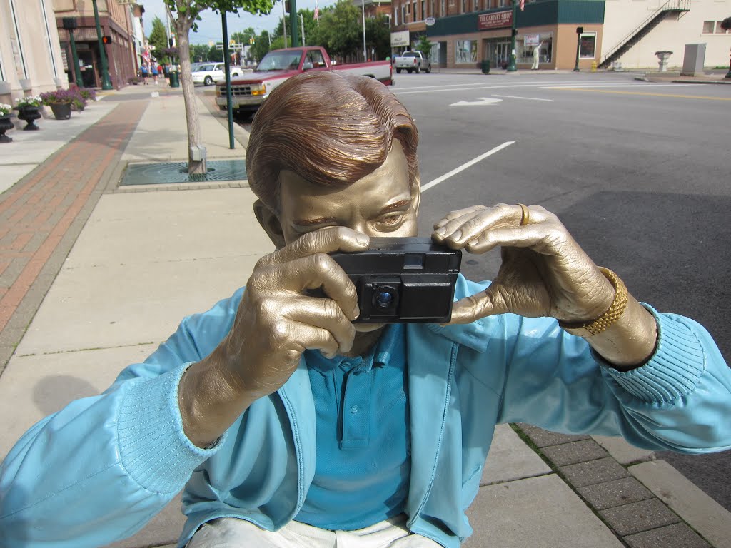 Detail from "Photo Shoot" by J. Seward Johnson