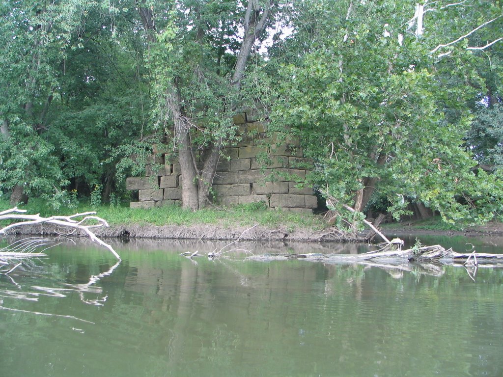 Old Scioto River Bridge Abutments on abandoned White Road
