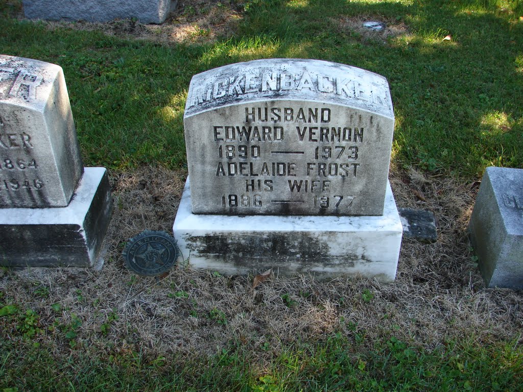 Green Lawn Cemetery, Eddie Rickenbacker