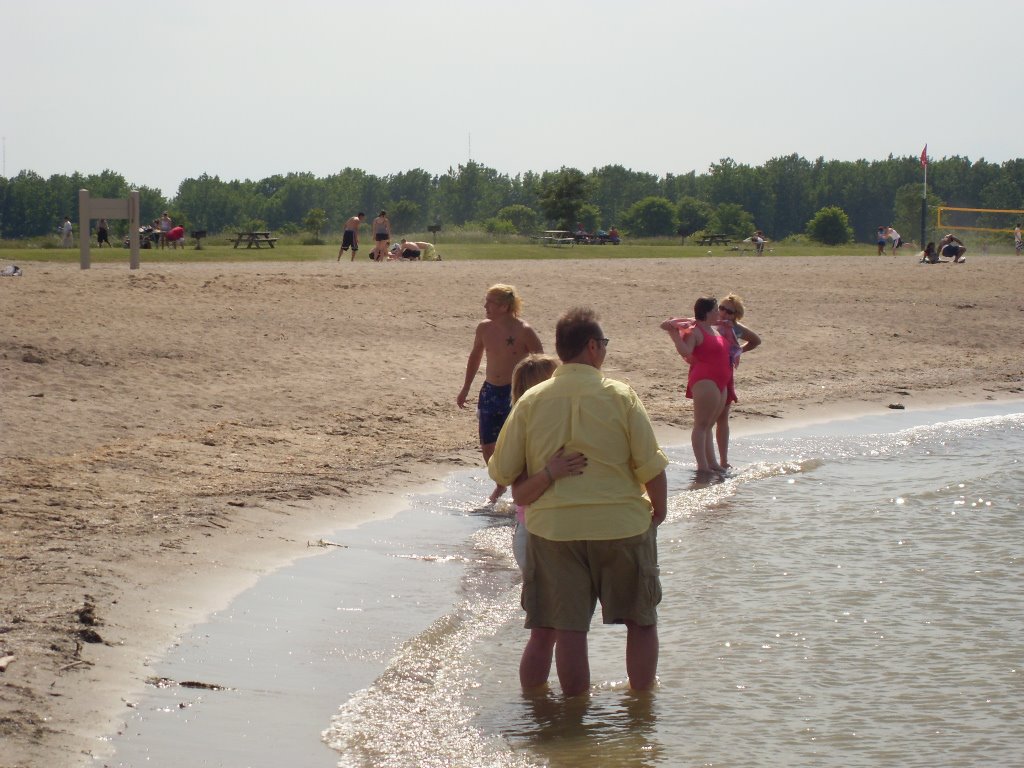 Beachgoers (06-15-09)