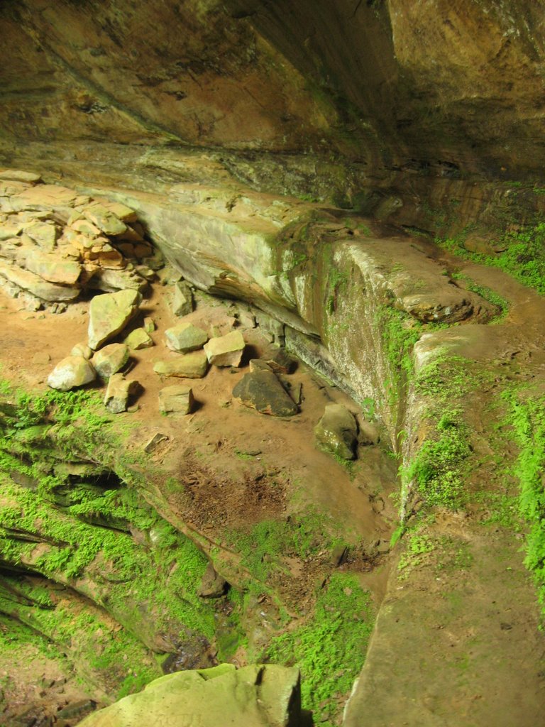 Recess Cave at Cantwell Cliffs