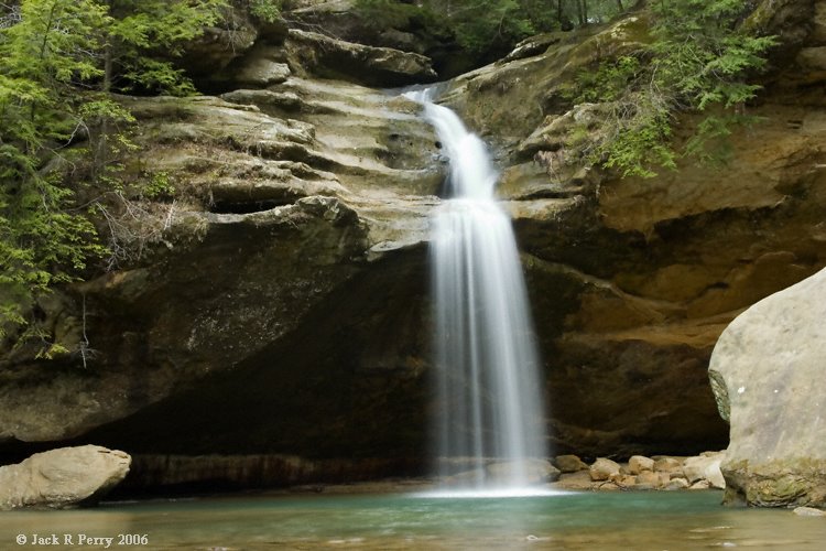 Lower Falls Old Mans Cave