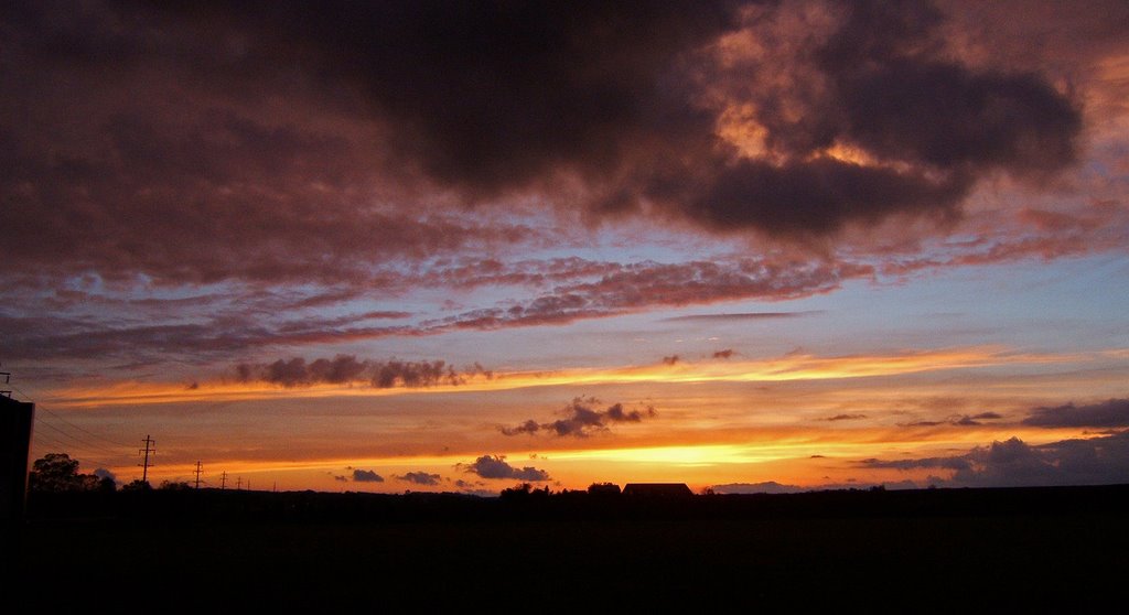 Sunset from Coonpath Rd, Lancaster OH, 5.14.05