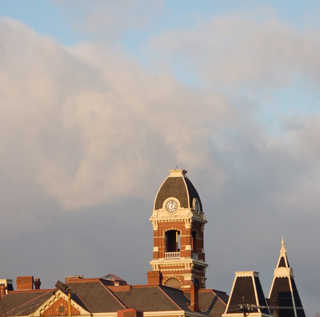 sky above Campbell County Court House
