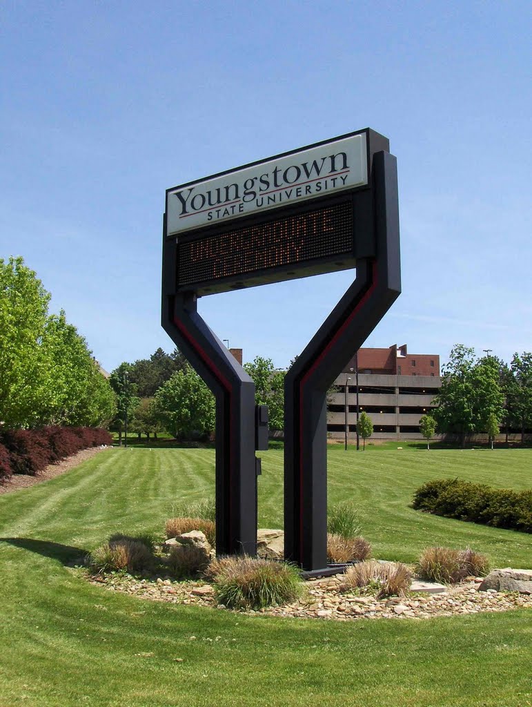 Youngstown State University, GLCT