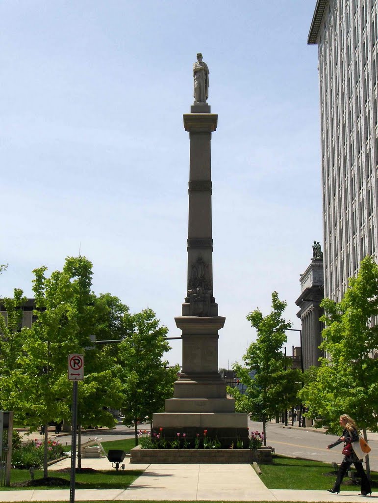 Soldier at Parade Rest Monument, GLCT
