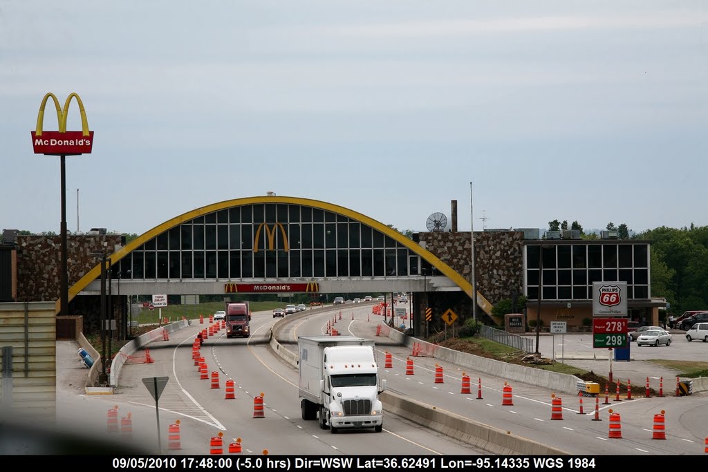 Route 66 - Oklahoma - Vinita - Claimed Largest Mac Donald in the World