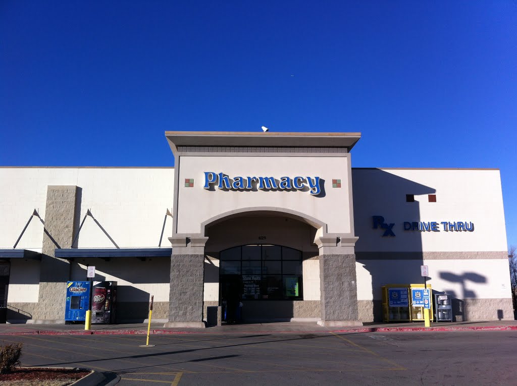 Pharmacy store in Dell City
