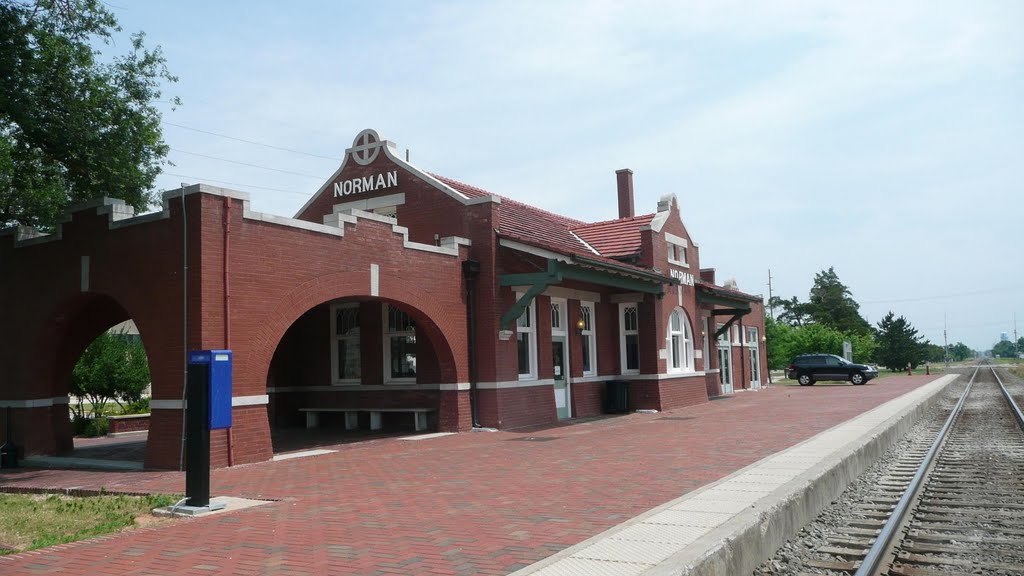 2010_06-06_Norman Oklahoma_P1120019_1909 Santa Fe Depot