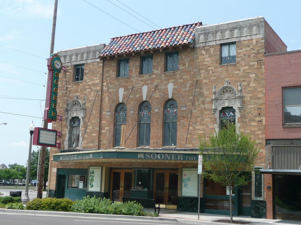 2010_06-06_Norman Oklahoma_P1110974_1929 Sooner Theatre