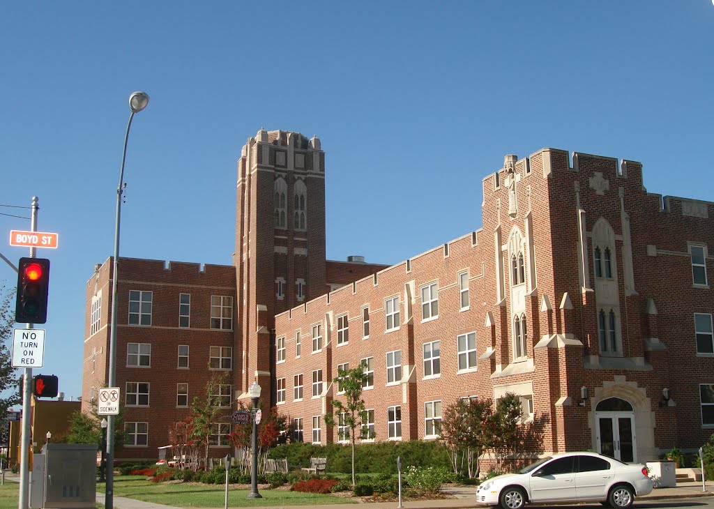Norman, OK, USA - University of Oklahoma - Whitehand Hall