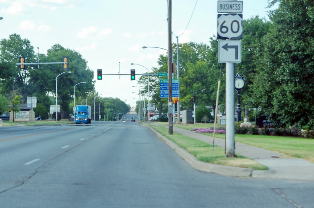 2011, Ponca City, OK, USA - Rte 60 west bound