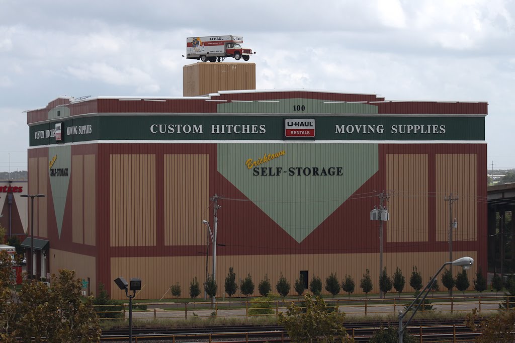 U-Haul Building (09/2010)