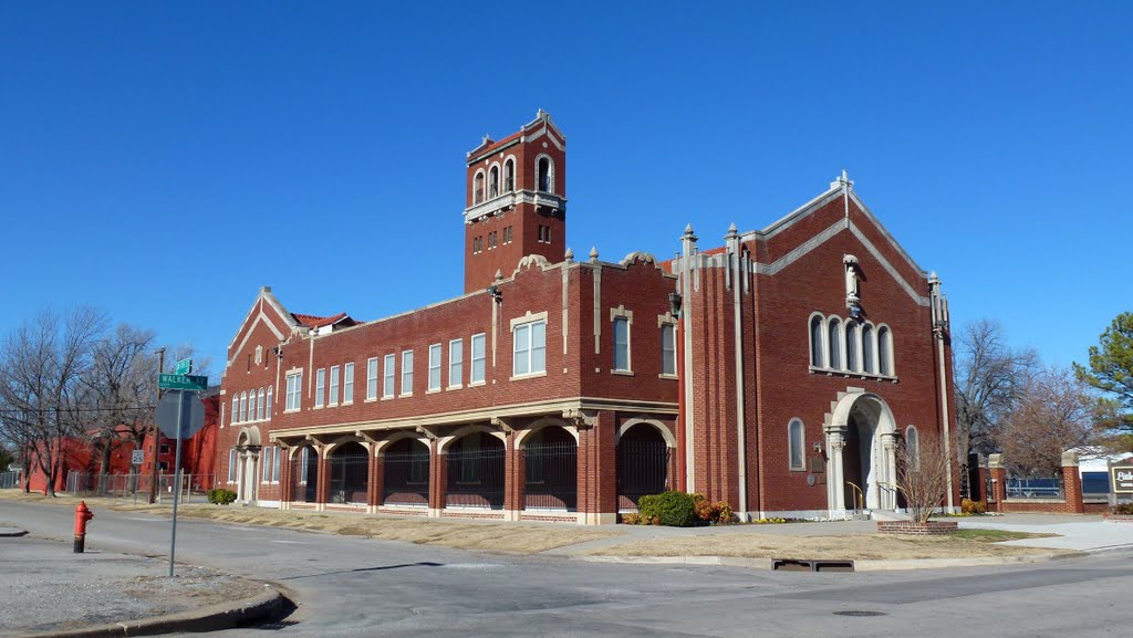 2011_12-31_Oklahoma City Oklahoma_P1020658_1926 Little Flower Catholic Church
