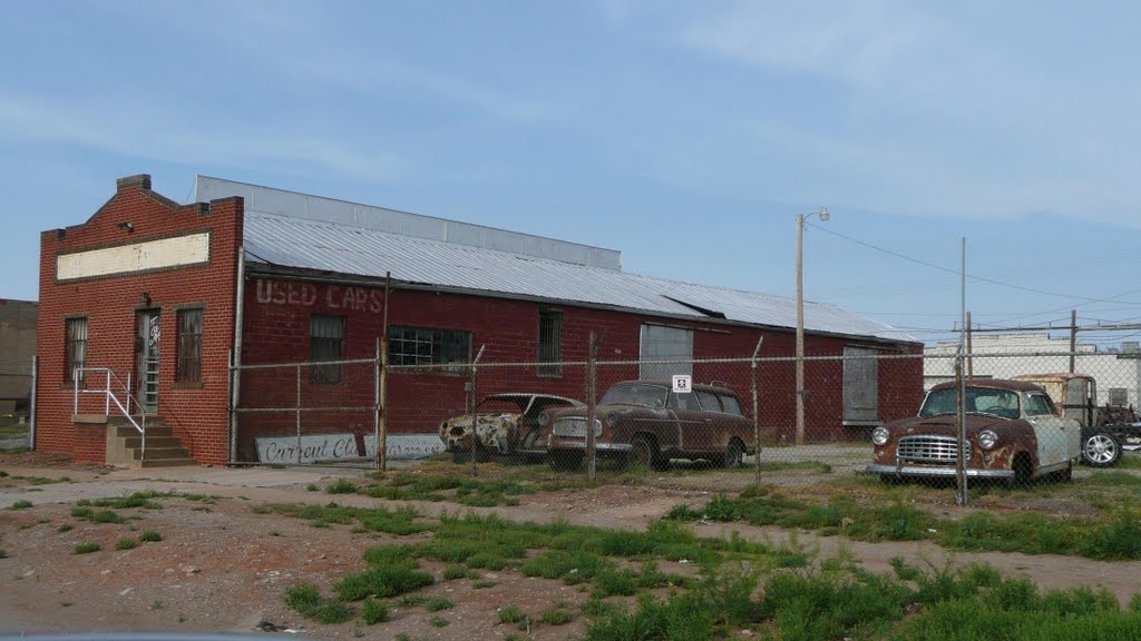 2011_04-16_Chickasha Oklahoma_P1140937_Used Cars