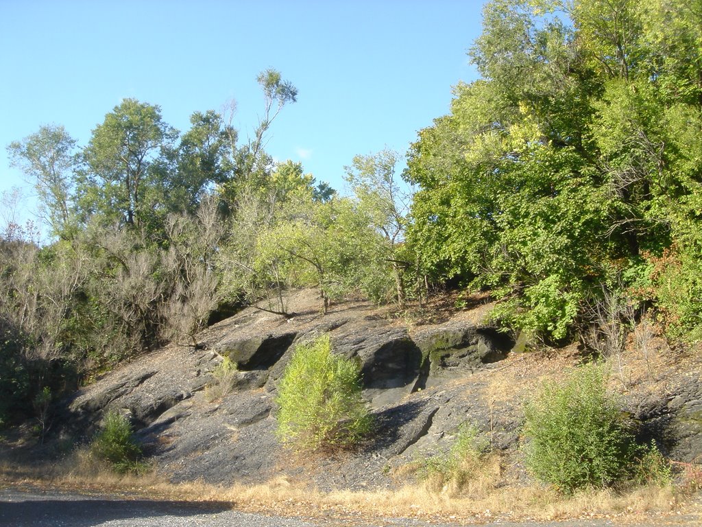 Rock Bluff on Wallace St in Stroudsburg, Pennsylvania on October 29, 2007
